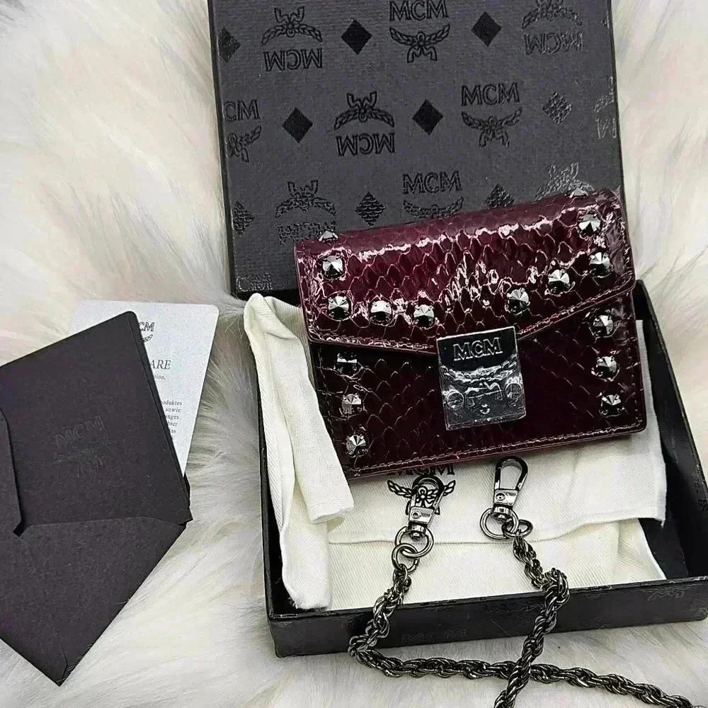 🎁MCM Studded Cardholder Crossbody Chain